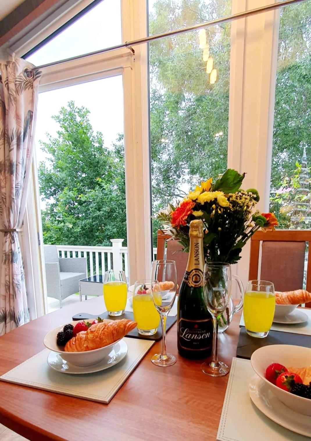 Mallard'S Retreat Holiday Home At Port Carlisle Near Bowness On Solway Exterior photo